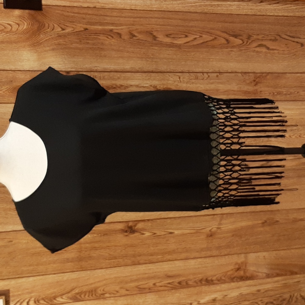 New York & Company Black Fringe Short Sleeve Blouse (Small)